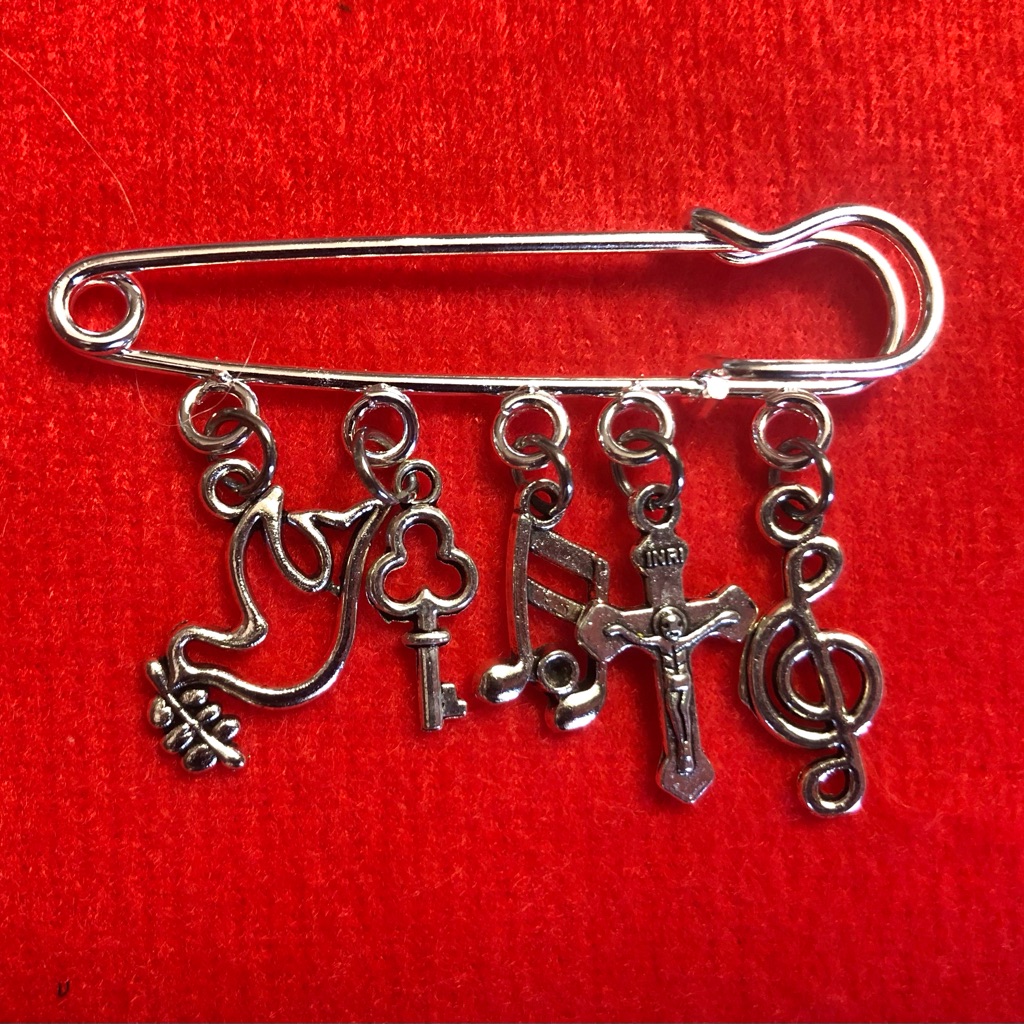 Nwt, Handmade By A Charmed Life. Beautiful Silver Pin With A Peaceful Theme